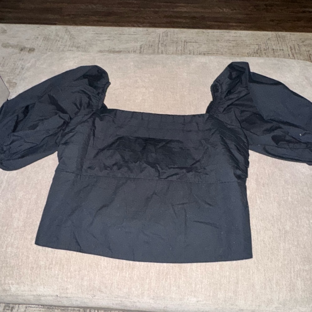 Abercrombie & Fitch black shirt